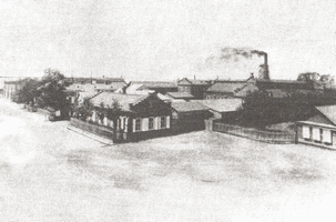 Марксштадт в начале 1930-х гг. На заднем плане завод Коммунист
